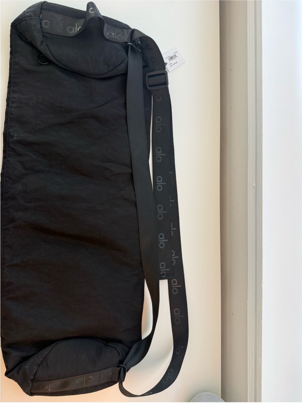 Alo Yoga Black Utility Yoga Mat Bag Carrier NWT - Picture 6 of 7